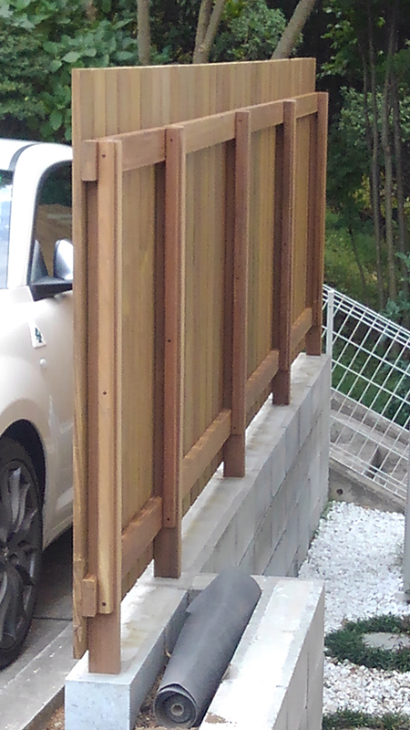 木製・縦桟フェンス